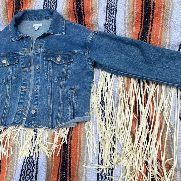 Denim jacket w/ faux leather fringe - Picture 6 of 10
